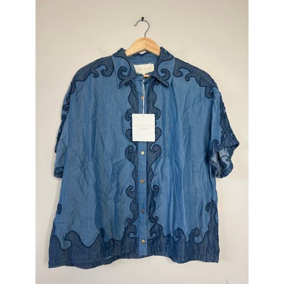 NWT Carolina K Pina Embroidered Denim Boxy Fit Short-Sleeve Shirt Blue Size: M - Picture 2 of 8